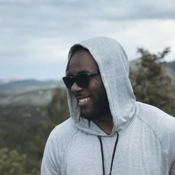 Meet your Posher, Yoann - Picture 2 of 2